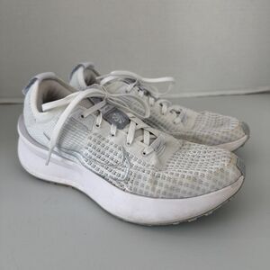 Nike Interact Running Shoes White Wolf Grey Pure Platinum Women's 8  Fits like 7